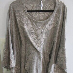 Monoreno taupe  Embroidered Poncho Top topper L
